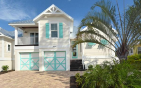 Weekly Summer booking available 4 Bedroom 3 Bathroom bikes beach gear pool and spa